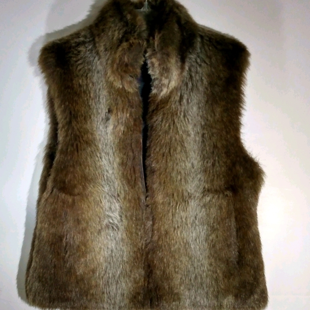 BLASSPORT REVERSIBLE FAUX FUR VEST SIZE MEDIUM
